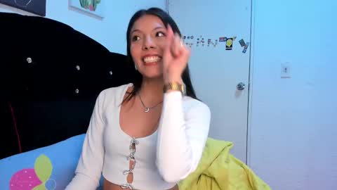 Selena online show from February 5, 12:47 am