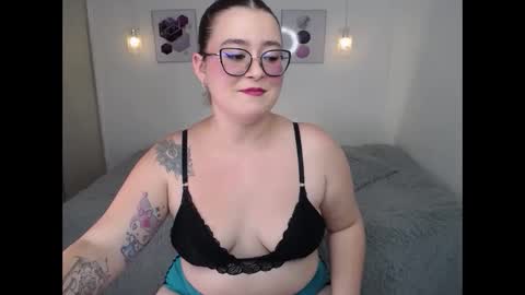 selene_rouse_ online show from April 5, 11:13 pm