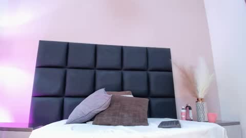 Selene Lujan online show from October 4, 2:59 pm