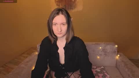 selestiasonata online show from March 19, 2:06 am