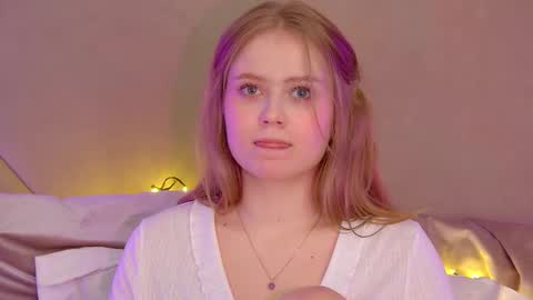 SelinSwarovski online show from September 12, 6:54 pm