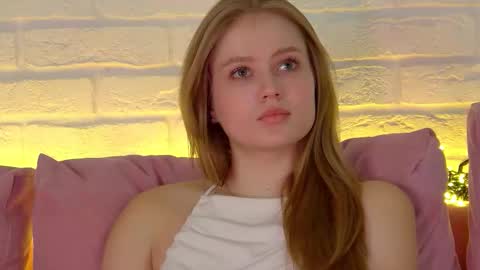 SelinSwarovski online show from September 14, 7:15 pm