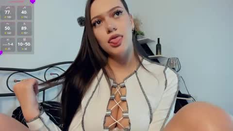 Julia online show from June 8, 7:09 am