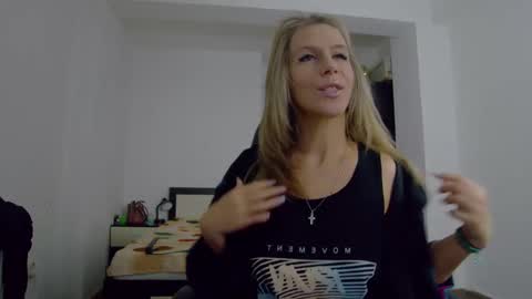 sellena_angels online show from October 13, 2:30 pm