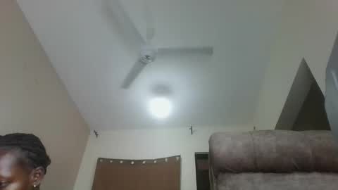 sellinprinces online show from October 5, 10:50 pm