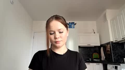 Lily online show from June 23, 5:15 am