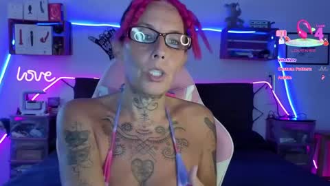 Selvaggia Del Caribe online show from October 13, 4:53 pm