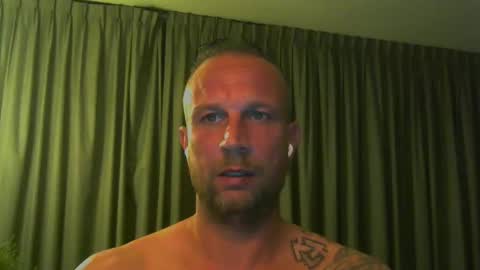 sence08 online show from May 17, 1:04 am