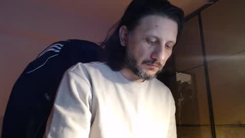 senorneby online show from March 9, 6:34 pm