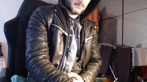 senorneby online show from March 2, 6:25 am