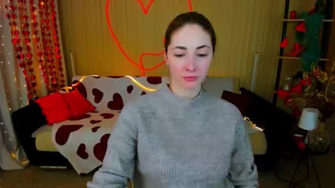 sensitiveheartt online show from February 19, 12:48 pm