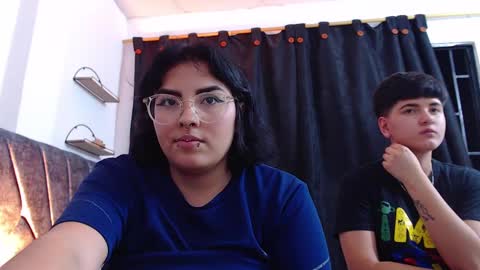 Snapshot of sensual_flame chatting on December 3, 4:42 am Camille and sophie online show from December 3, 4:42 am