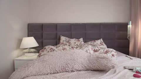 Jasmine online show from March 22, 8:40 am