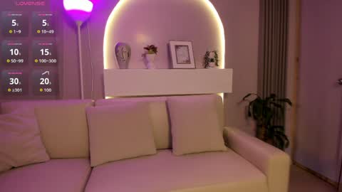 sensual_shanel online show from April 2, 2:08 am