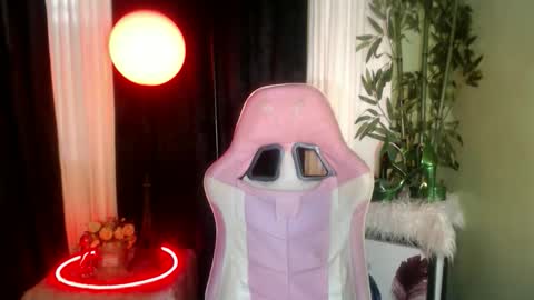 senyora_evangelista online show from February 18, 7:08 am