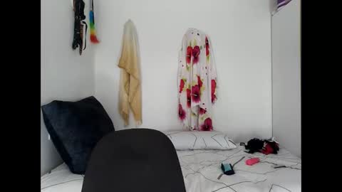 sephorandmonell online show from March 14, 6:45 pm