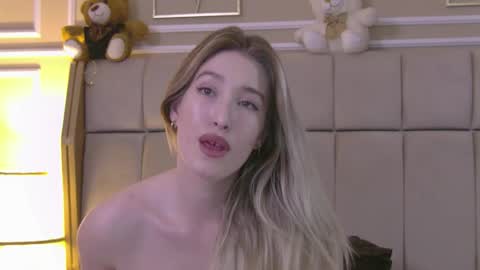 Serena online show from May 10, 9:37 am