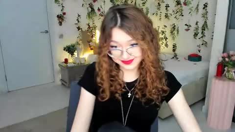 Ophelia online show from April 13, 4:00 pm