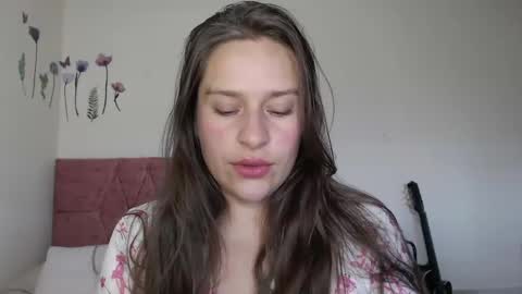 serenity_crystal online show from December 1, 9:50 pm