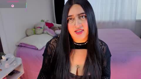 Serenna Cruz online show from January 7, 9:09 pm