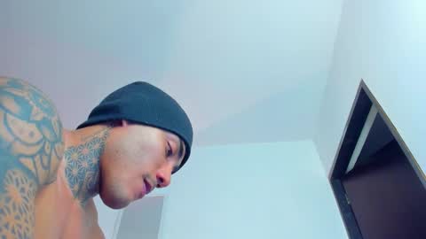 sergio__ferrer online show from October 22, 5:10 am