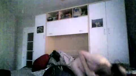 Snapshot of serrano49 chatting on October 1, 6:23 am serrano49 online show from October 1, 6:23 am