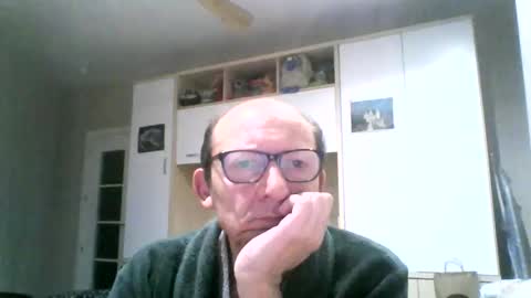 Snapshot of serrano49 chatting on October 10, 2:50 am serrano49 online show from October 10, 2:50 am