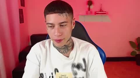 Thomas online show from January 9, 10:15 pm