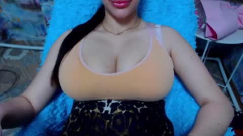 seu_cute online show from November 6, 7:33 am