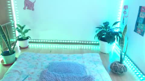 samy online show from May 11, 3:46 am