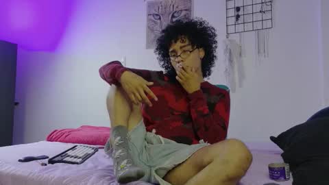 Alexis online show from December 3, 3:29 am