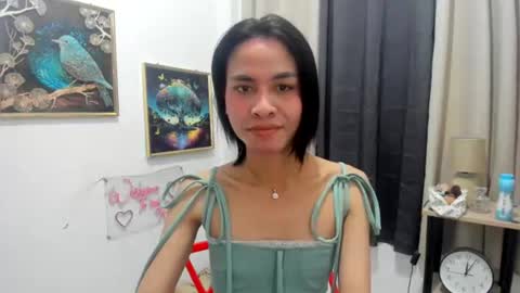 lara online show from July 7, 11:52 pm