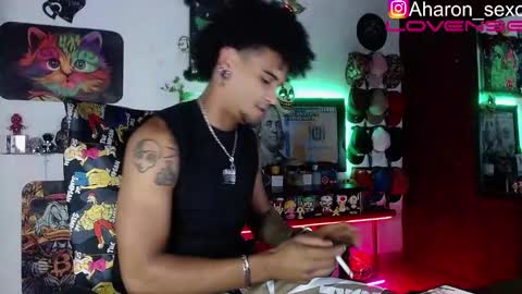 Aharon  ravelo online show from October 20, 5:34 am