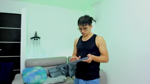 sexx_university online show from October 13, 8:05 am