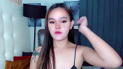 sexxxy_caroline online show from January 22, 9:35 am