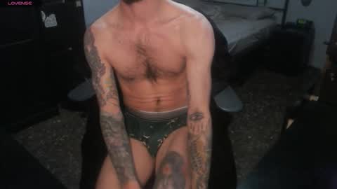 SiuL online show from December 15, 2:02 pm