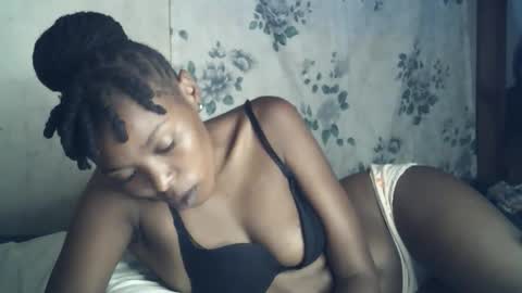 sexxy_curvy23 online show from February 27, 5:11 am