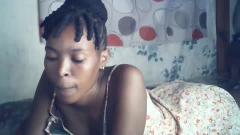 sexxy_curvy23 online show from March 6, 4:33 am