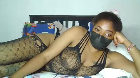 sexxybooty254 online show from February 2, 4:53 am