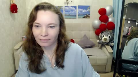 Evelina online show from April 8, 6:49 am