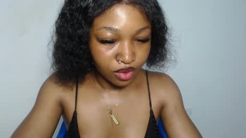 sexy_bluey247 online show from April 5, 4:31 am