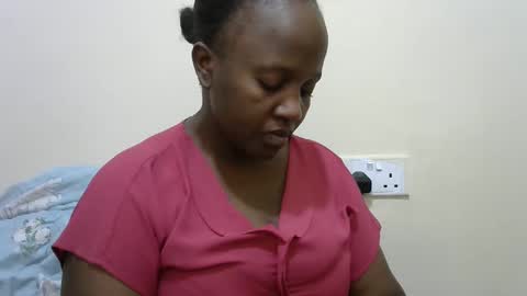 Sweet Dee online show from June 3, 5:43 am