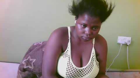 Snapshot of sexy_divana chatting on February 22, 2:41 pm sexy_divana online show from February 22, 2:41 pm