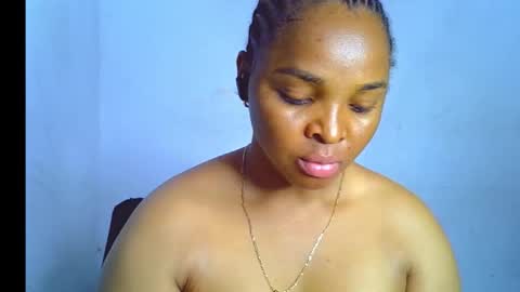 Clara online show from December 5, 5:44 pm