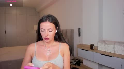 Sexy Ev3lin online show from July 4, 6:55 pm