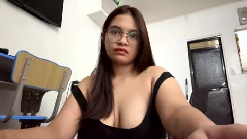 sexy_glydel online show from November 23, 10:41 pm