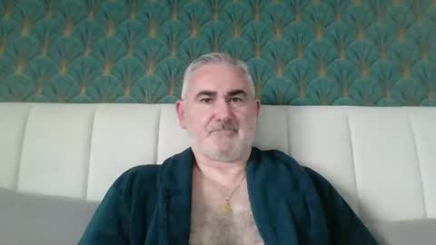 Antonio online show from April 7, 5:48 pm