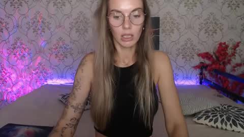 Sexy Juliaxo online show from September 19, 2:59 am
