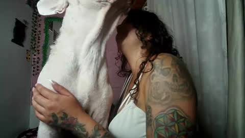 sexy lolas online show from March 8, 2:15 am