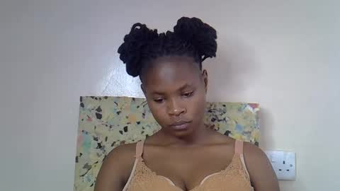 Molyne online show from March 31, 2:28 pm